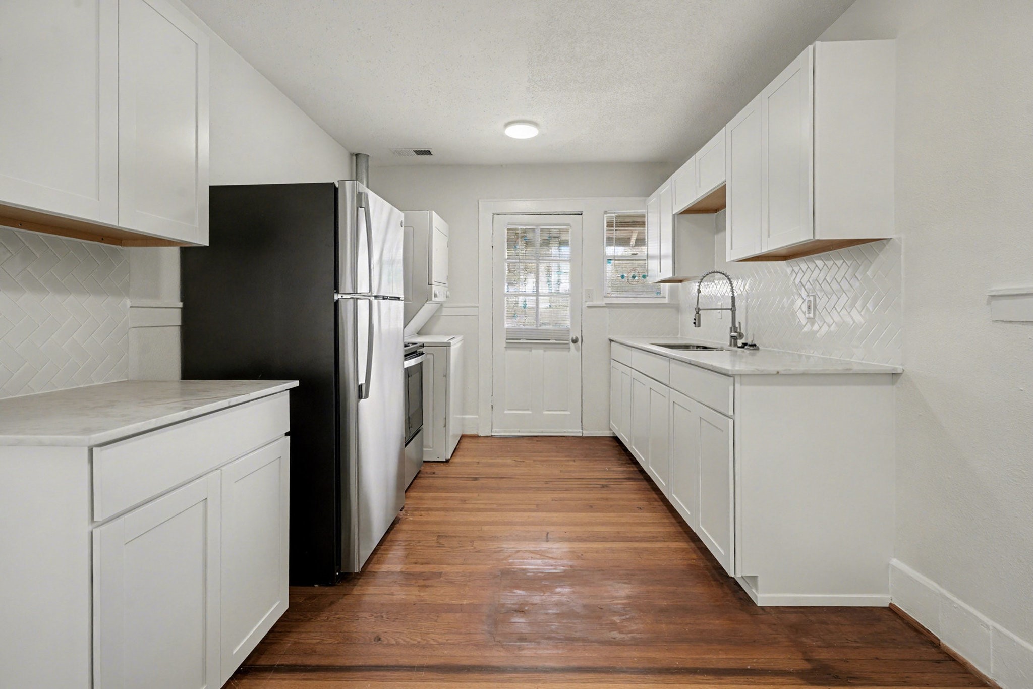 2323 Park Street, Unit 4 Houston, TX 77006 - Photo 4 of 16