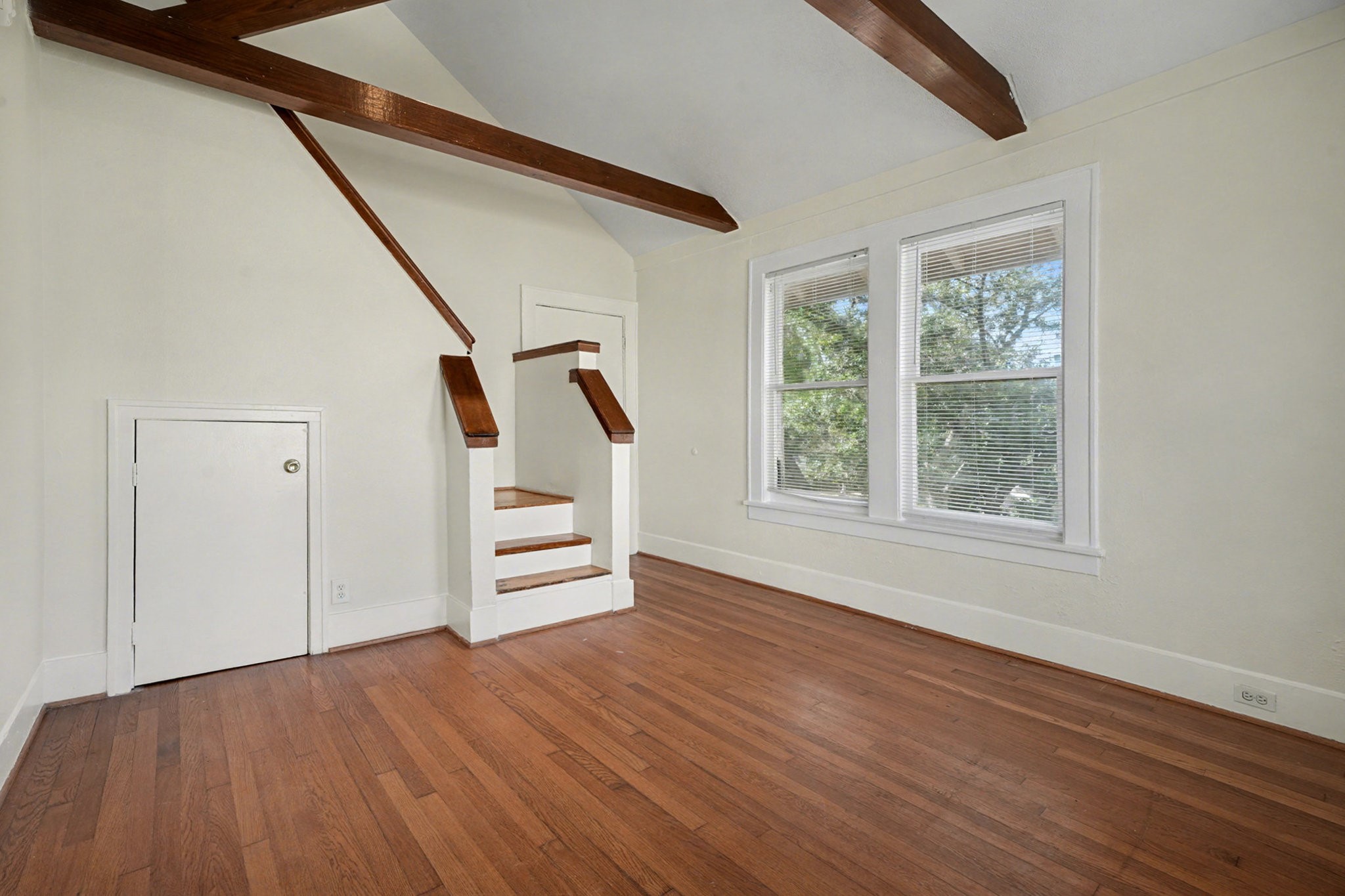 2323 Park Street, Unit 4 Houston, TX 77006 - Photo 5 of 16