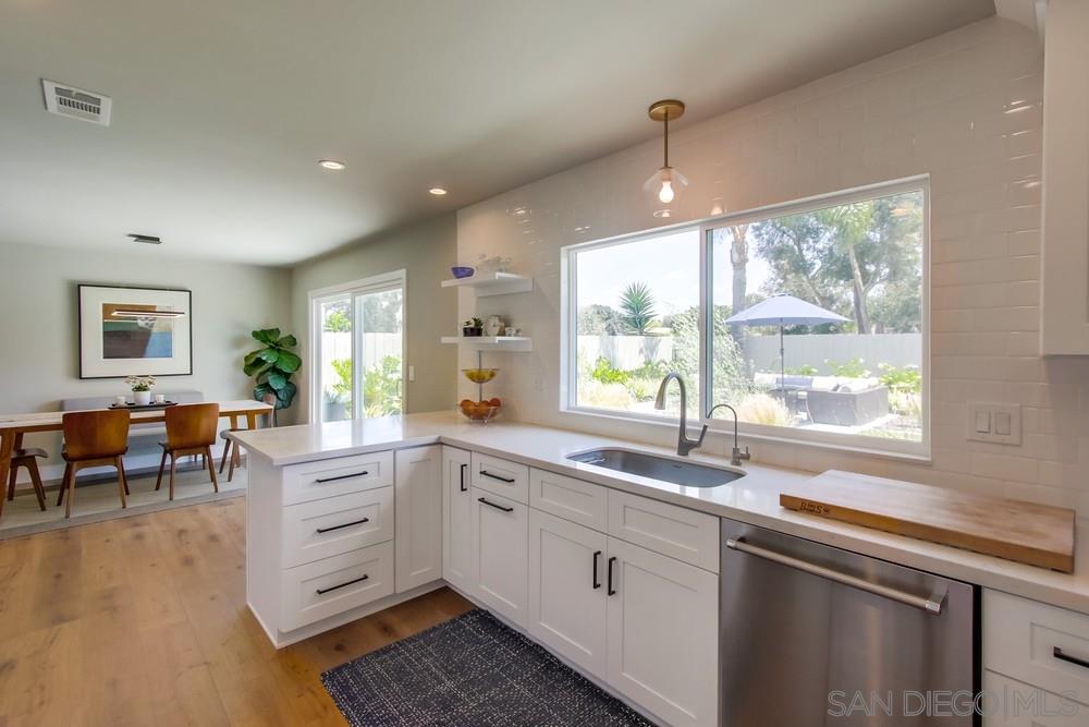 935 Elmview Drive Encinitas, CA 92024 - Photo 7 of 20