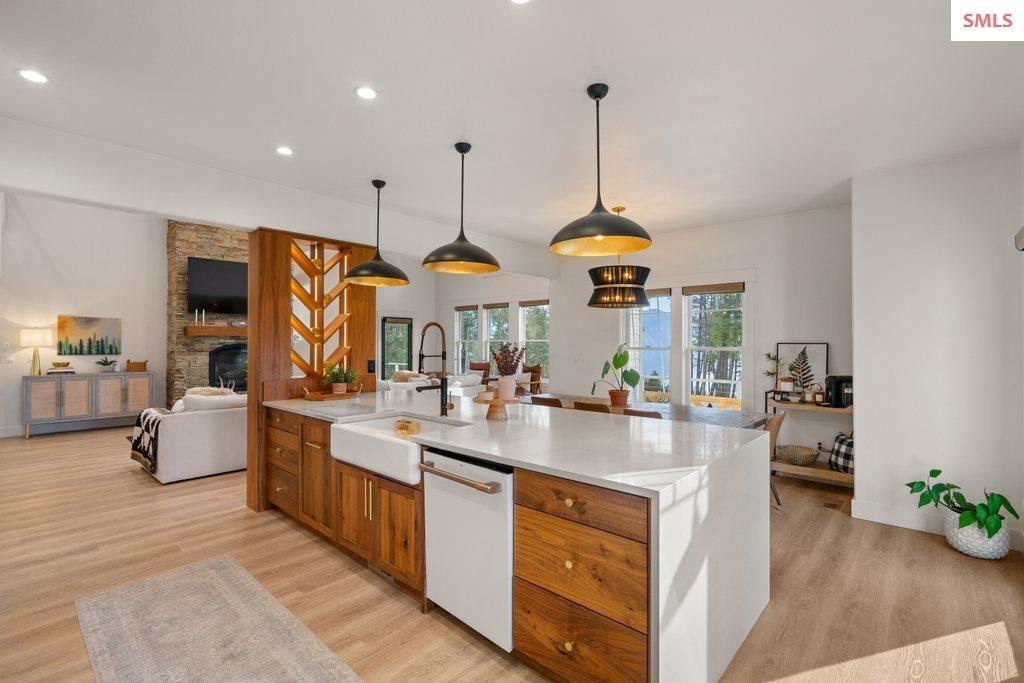357 East David Thompson Road Hope, ID 83836 - Photo 9 of 53 Gallery Image 9