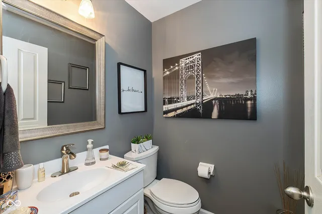 $375,000 | 11298 Squirrel Hollow, Fishers, IN 46038