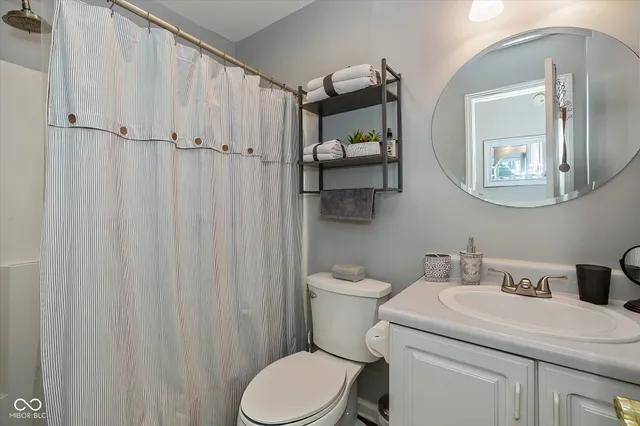 $375,000 | 11298 Squirrel Hollow, Fishers, IN 46038