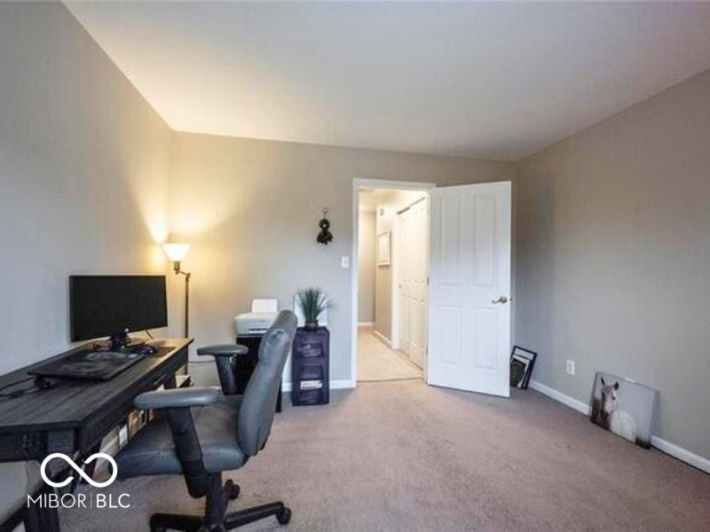 11298 Squirrel Hollow Fishers, IN 46038 - Photo 24 of 32