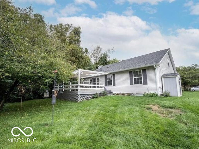 11298 Squirrel Hollow Fishers, IN 46038 - Photo 27 of 32