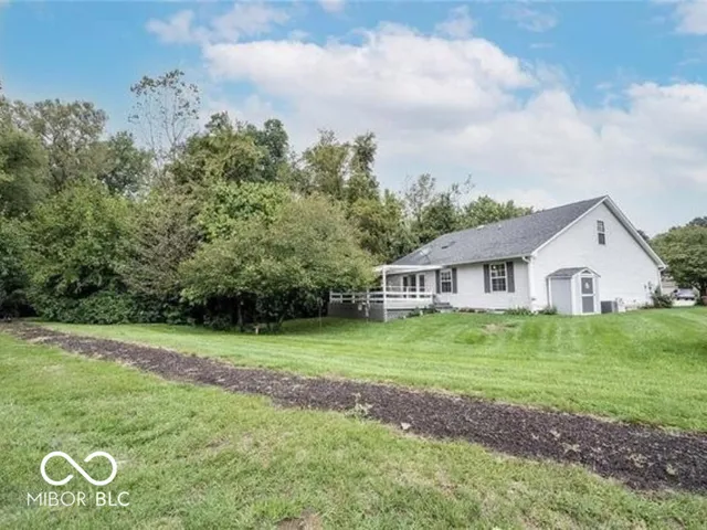 $375,000 | 11298 Squirrel Hollow, Fishers, IN 46038