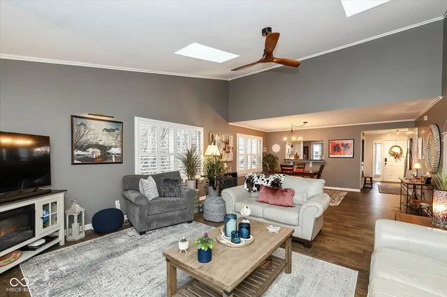 $375,000 | 11298 Squirrel Hollow, Fishers, IN 46038