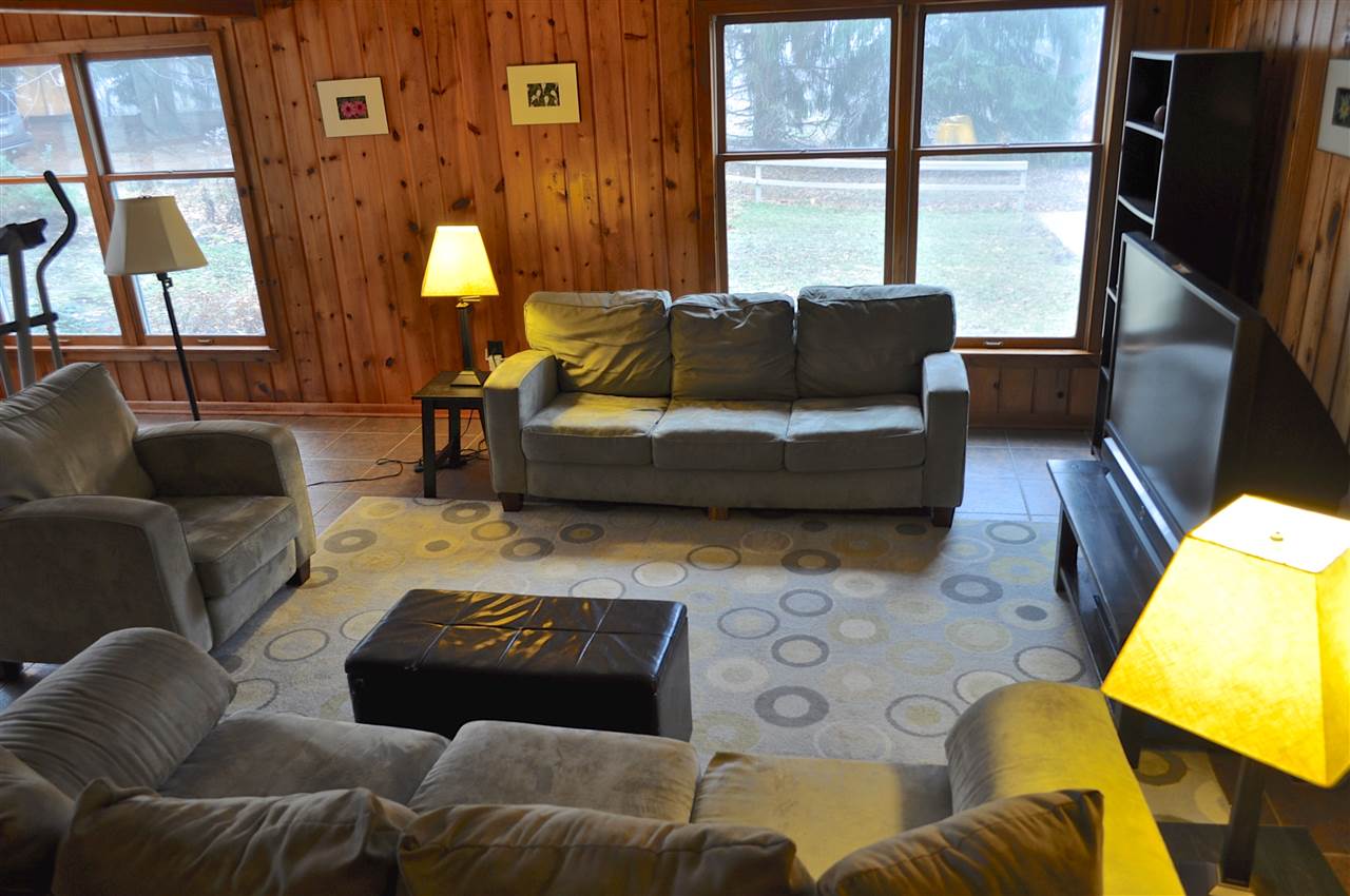 7852 West Lovejoy Road Perry, MI 48872 - Photo 18 of 71 31272704-17.JPG