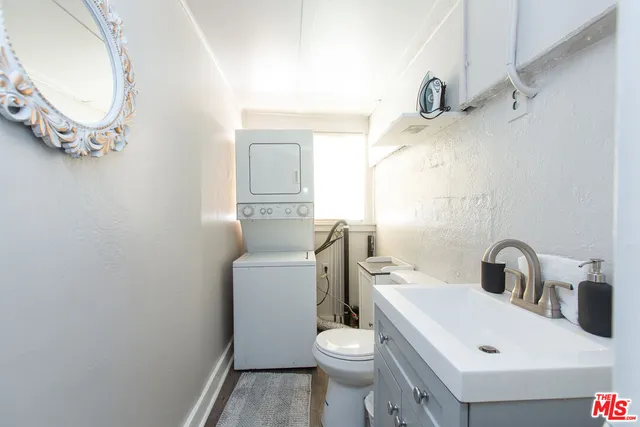 $3,900 | 5177 Bohlig Road, Los Angeles, CA 90032