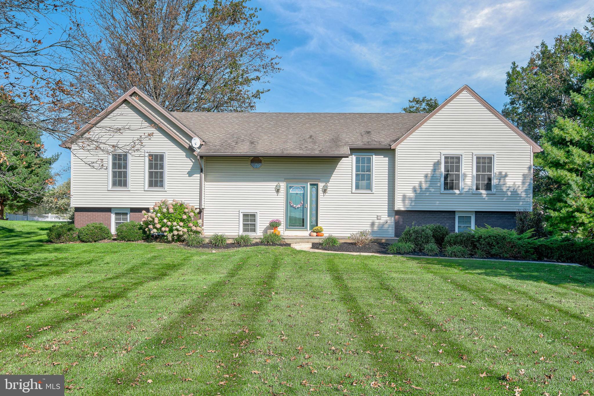 Welcome to 835 Lindsey Rd., Carlisle!