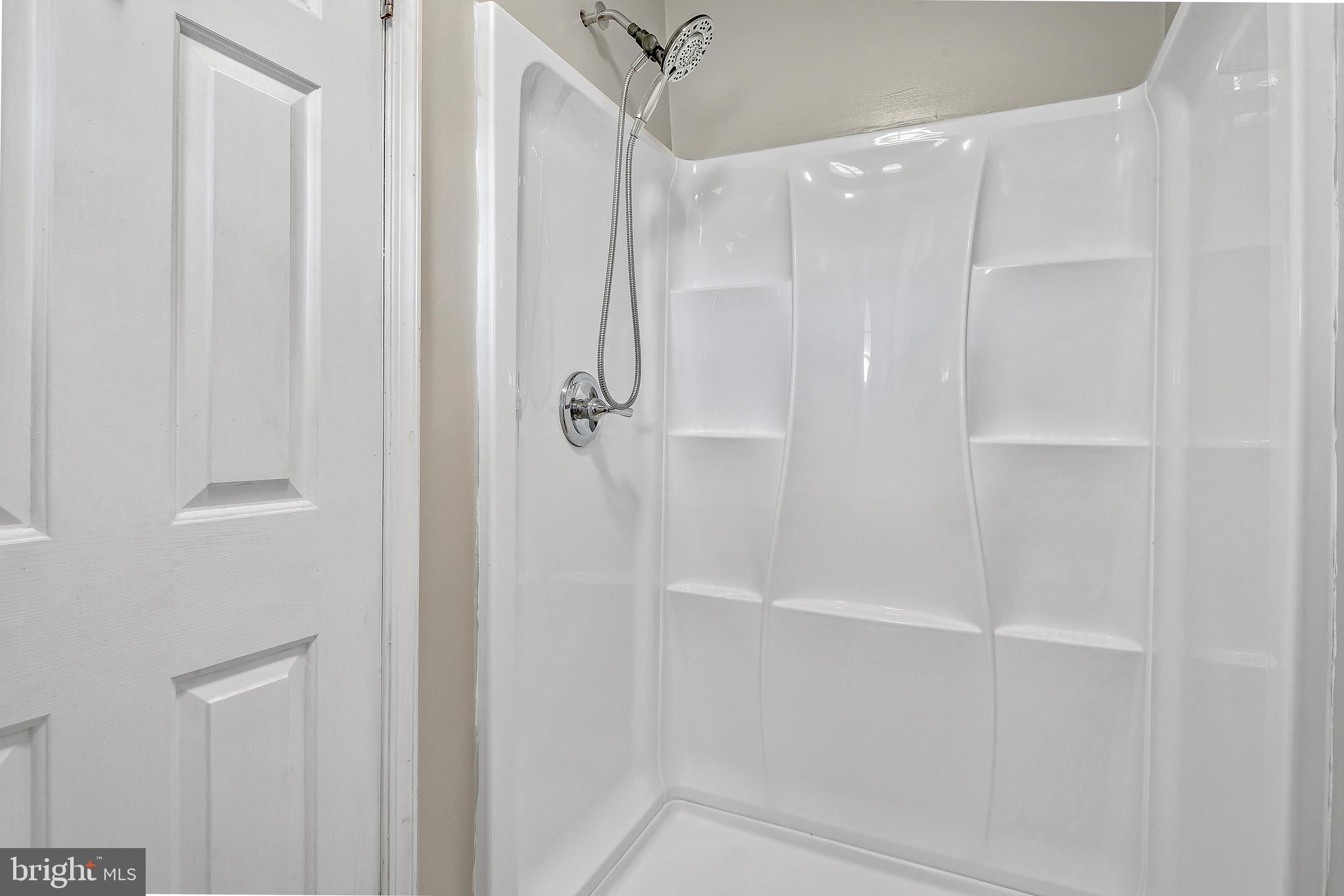 835 Lindsey Road Carlisle, PA 17015 - Photo 16 of 35 Gallery Image 16