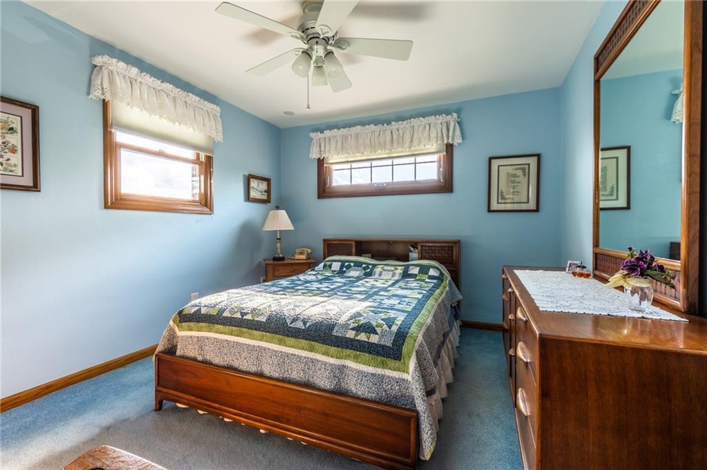 871 Lindsay Road Carnegie, PA 15106 - Photo 8 of 25 Gallery Image 8