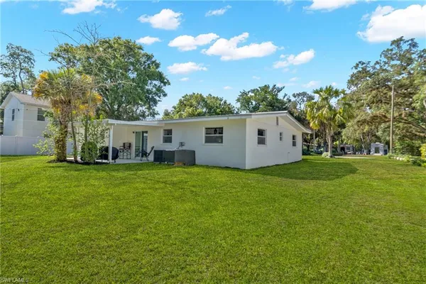 $275,000 | 440 6th Avenue, LaBelle, FL 33935