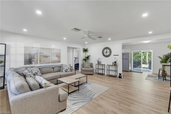 $275,000 | 440 6th Avenue, LaBelle, FL 33935