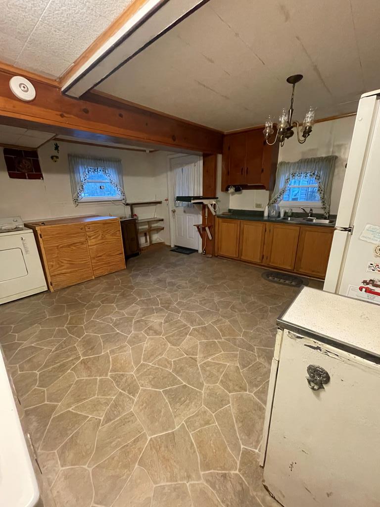 136 South State Street Timblin, PA 15778 - Photo 23 of 24