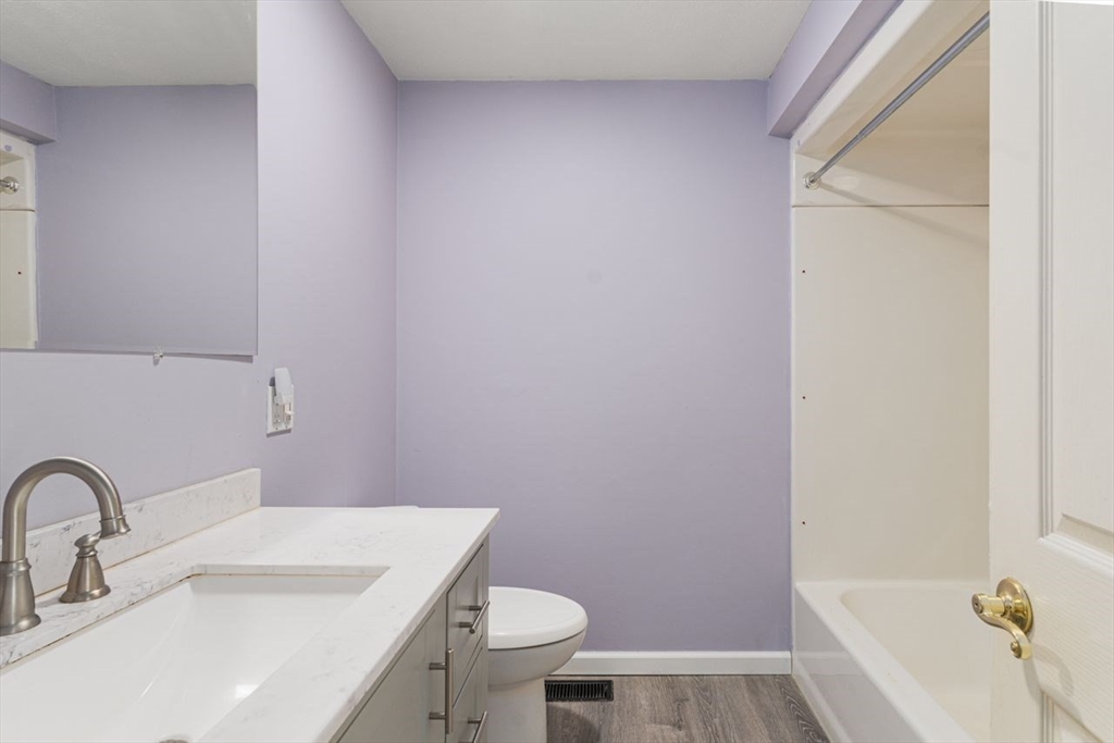 151 Mohawk Trail Cranston, RI 02921 - Photo 19 of 42