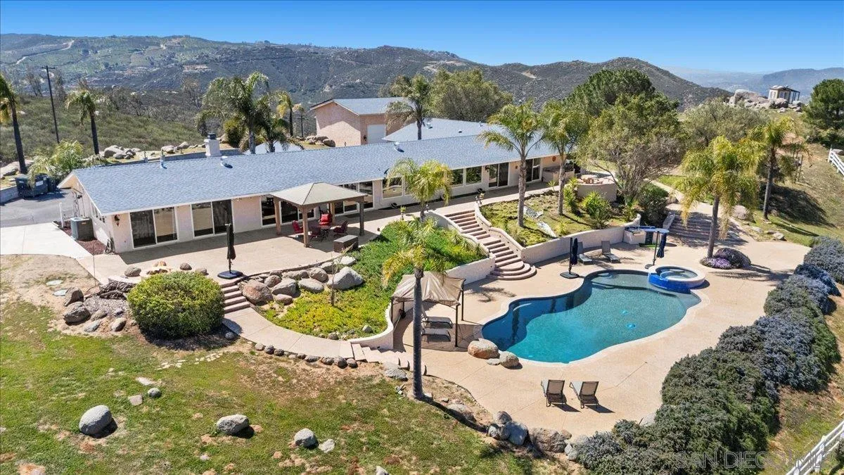 20403 Rancho Villa Road Ramona, CA 92065 - Photo 3 of 66