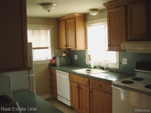 176 East Tienken Road Rochester Hills, MI 48307 - Photo 4 of 9