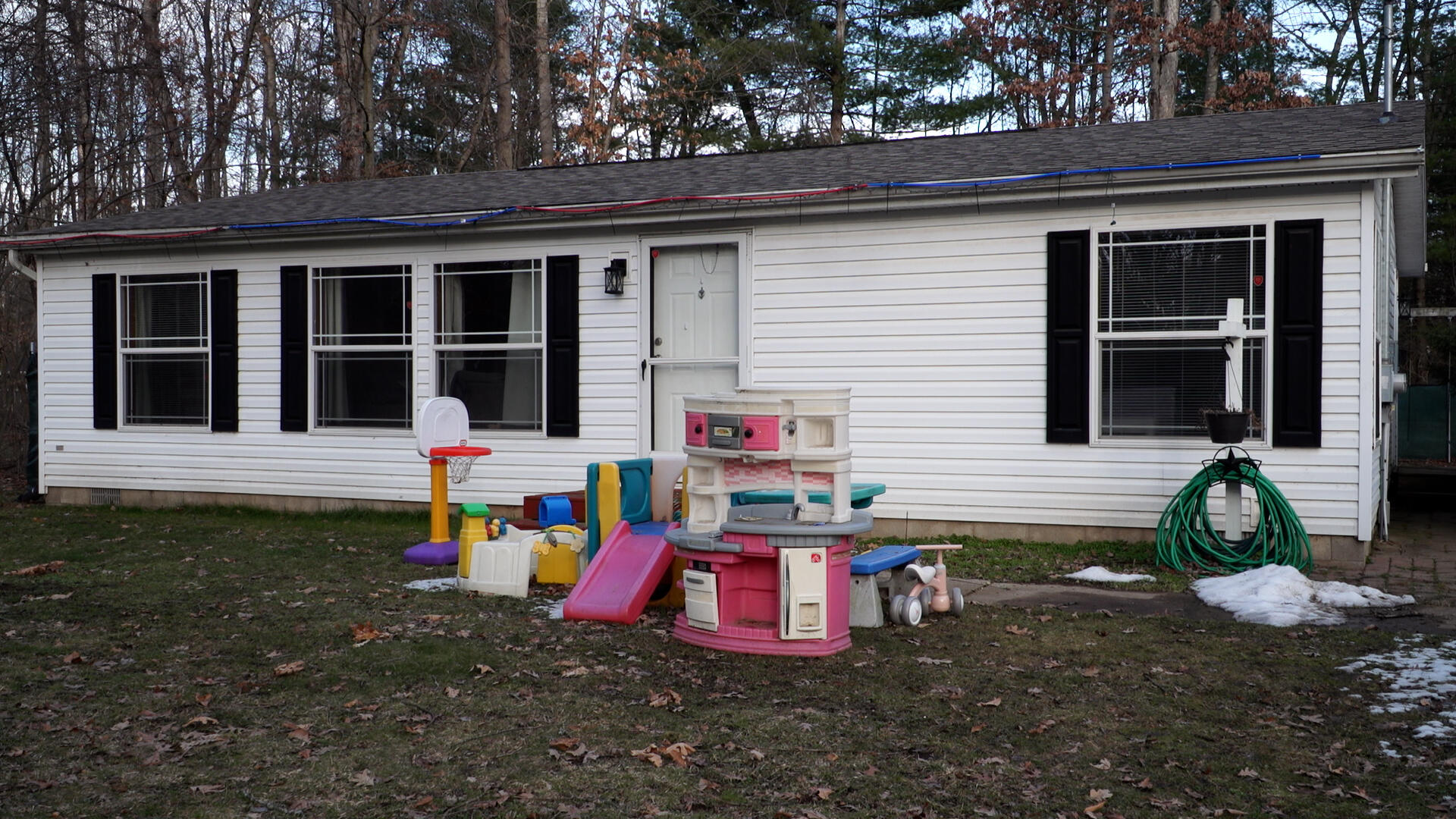 1781 Allen Road Allegan, MI 49010 - Photo 2 of 16 Clip0069.MXF.00_00_15_22.Still001
