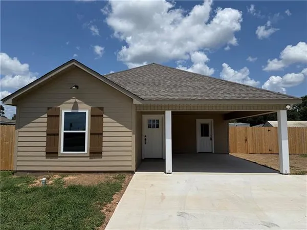 $215,000 | 907 Texas Avenue, Alexandria, LA 71301