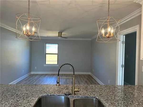 $215,000 | 907 Texas Avenue, Alexandria, LA 71301