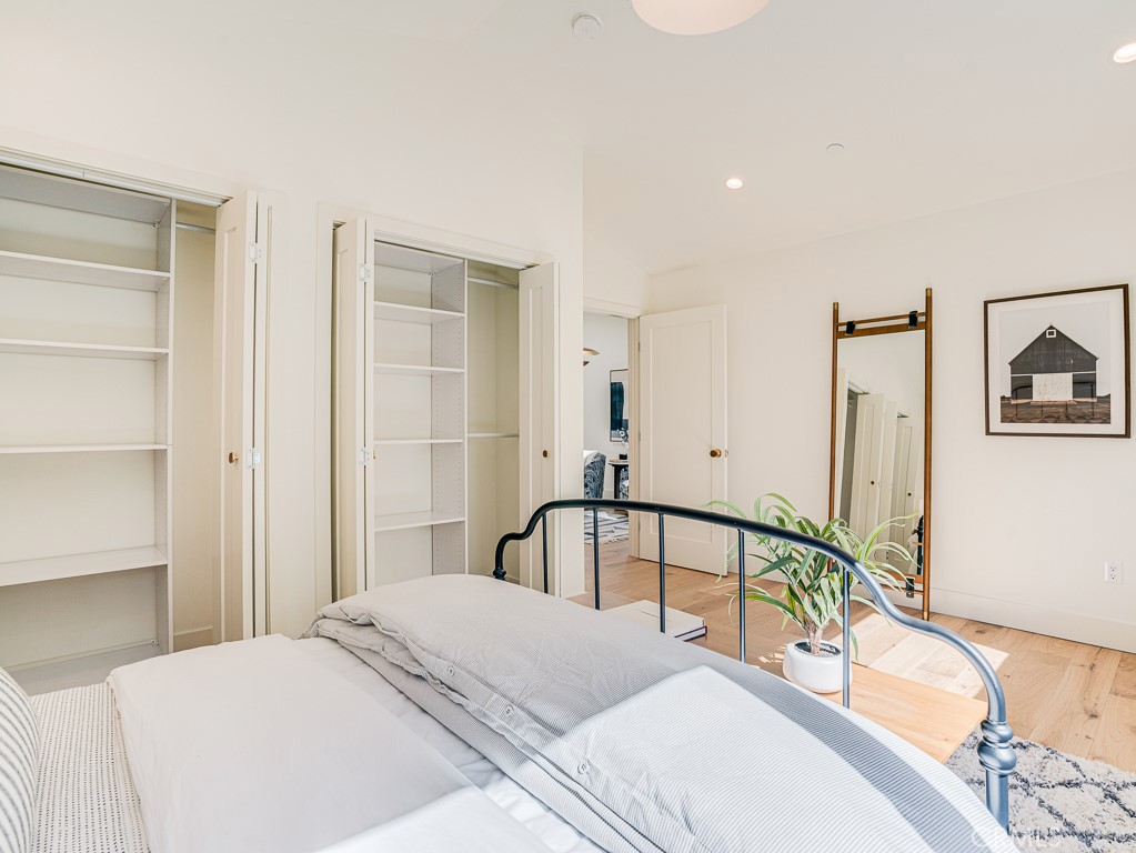 11911 Hartsook Street Valley Village, CA 91607 - Photo 48 of 75