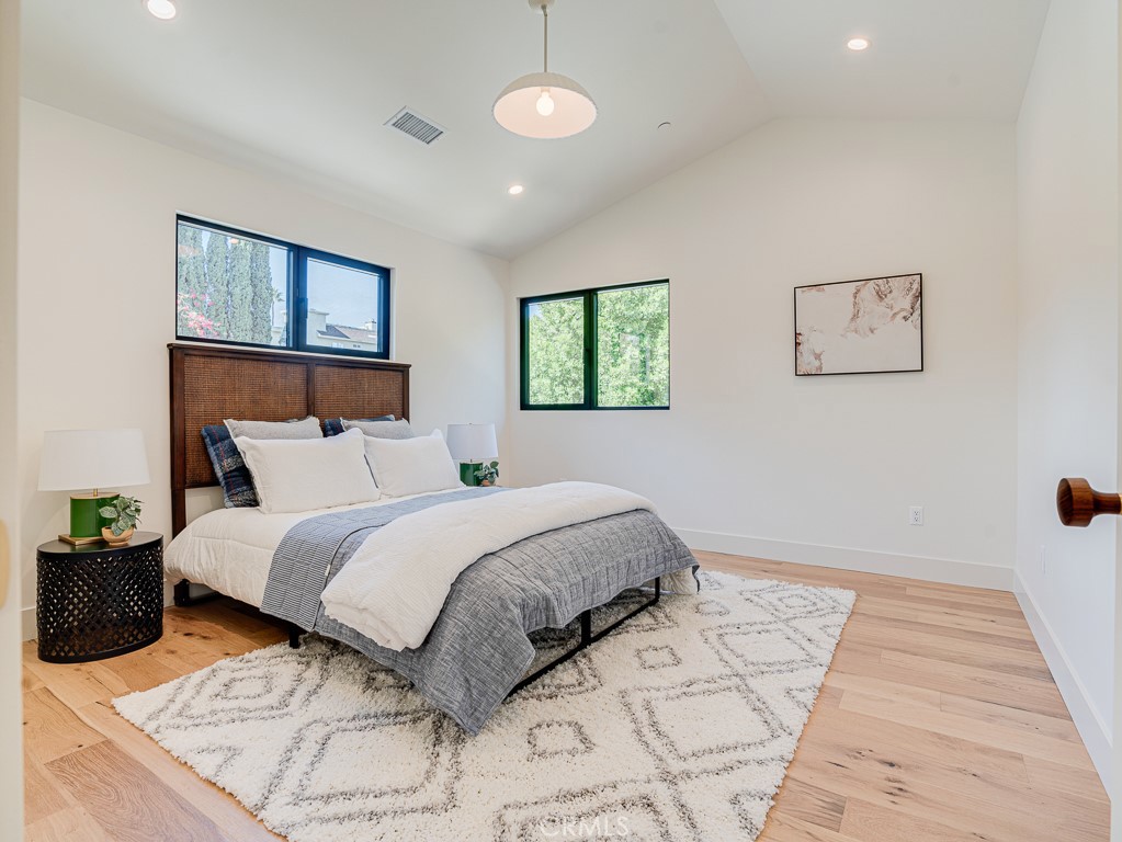 11911 Hartsook Street Valley Village, CA 91607 - Photo 52 of 75