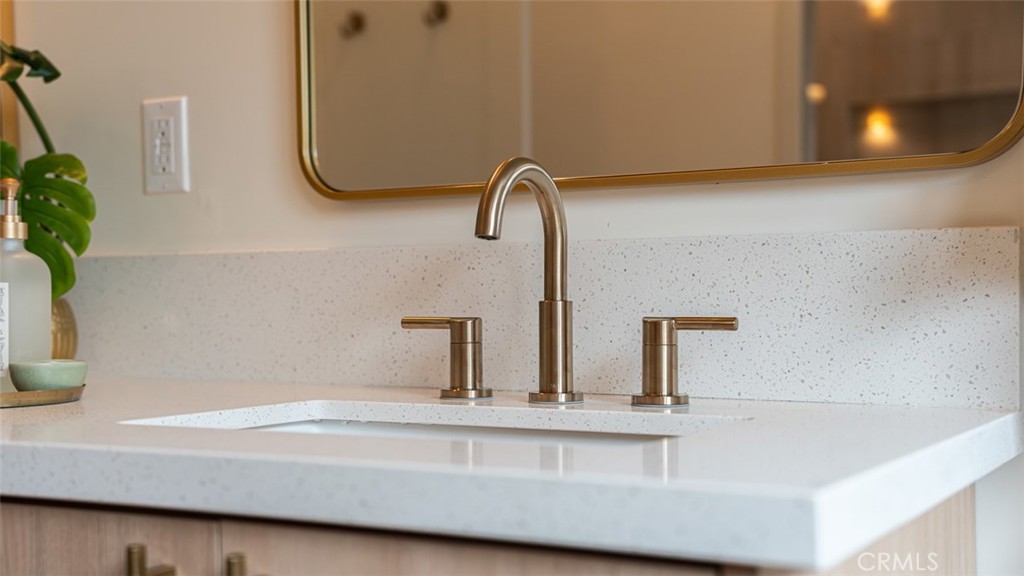 11911 Hartsook Street Valley Village, CA 91607 - Photo 62 of 75