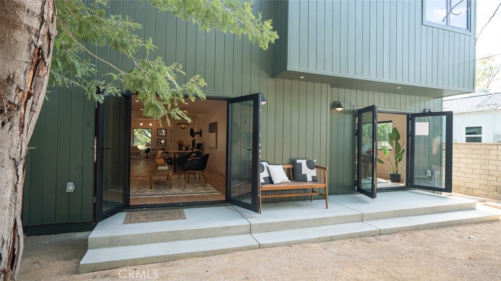 11911 Hartsook Street Valley Village, CA 91607 - Photo 72 of 75