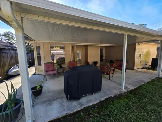 $1,700 | 23591 5th Avenue, Abita Springs, LA 70420