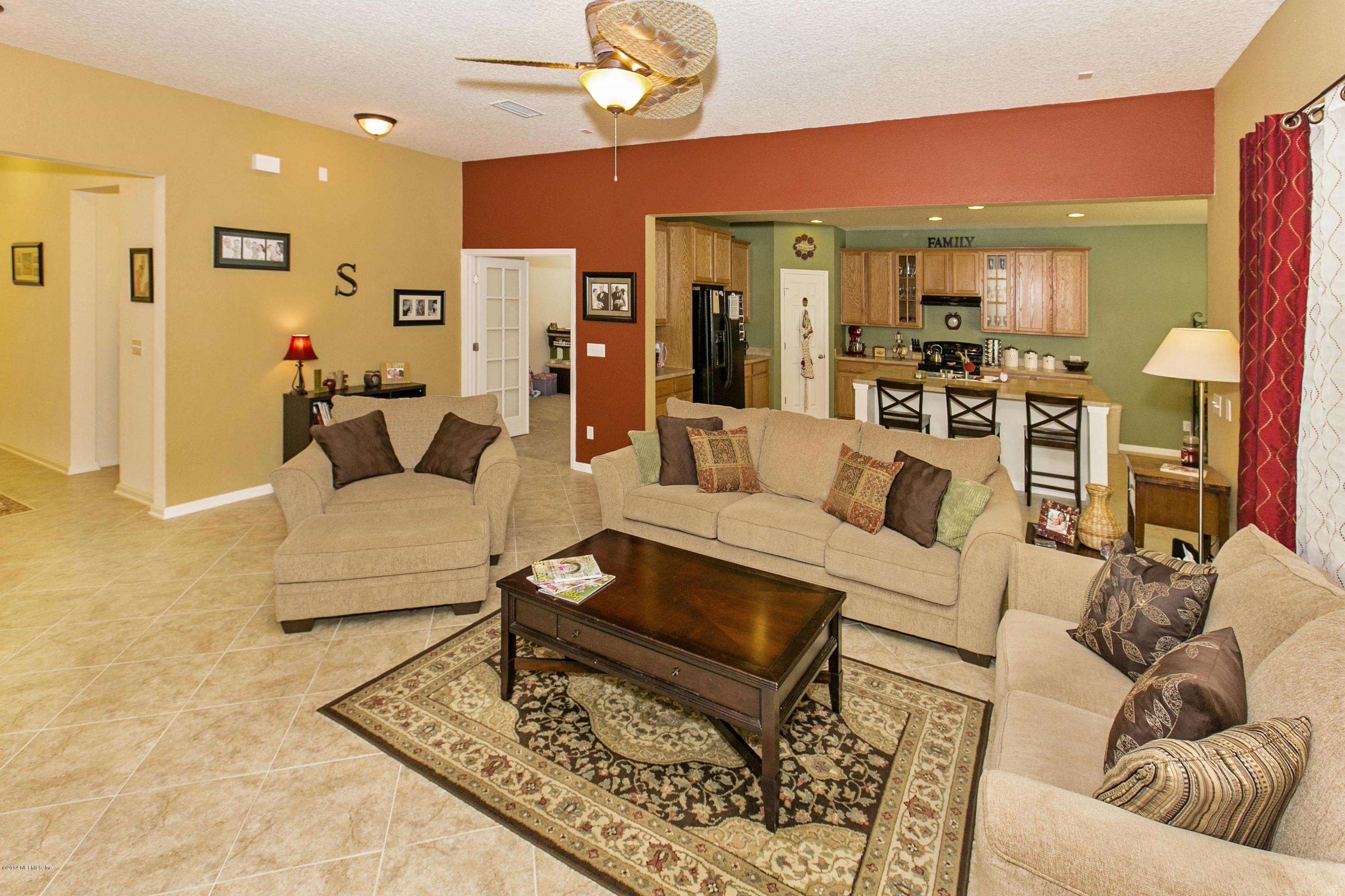 16426 Tisons Bluff Road Jacksonville, FL 32218 - Photo 4 of 28 004_Family Room