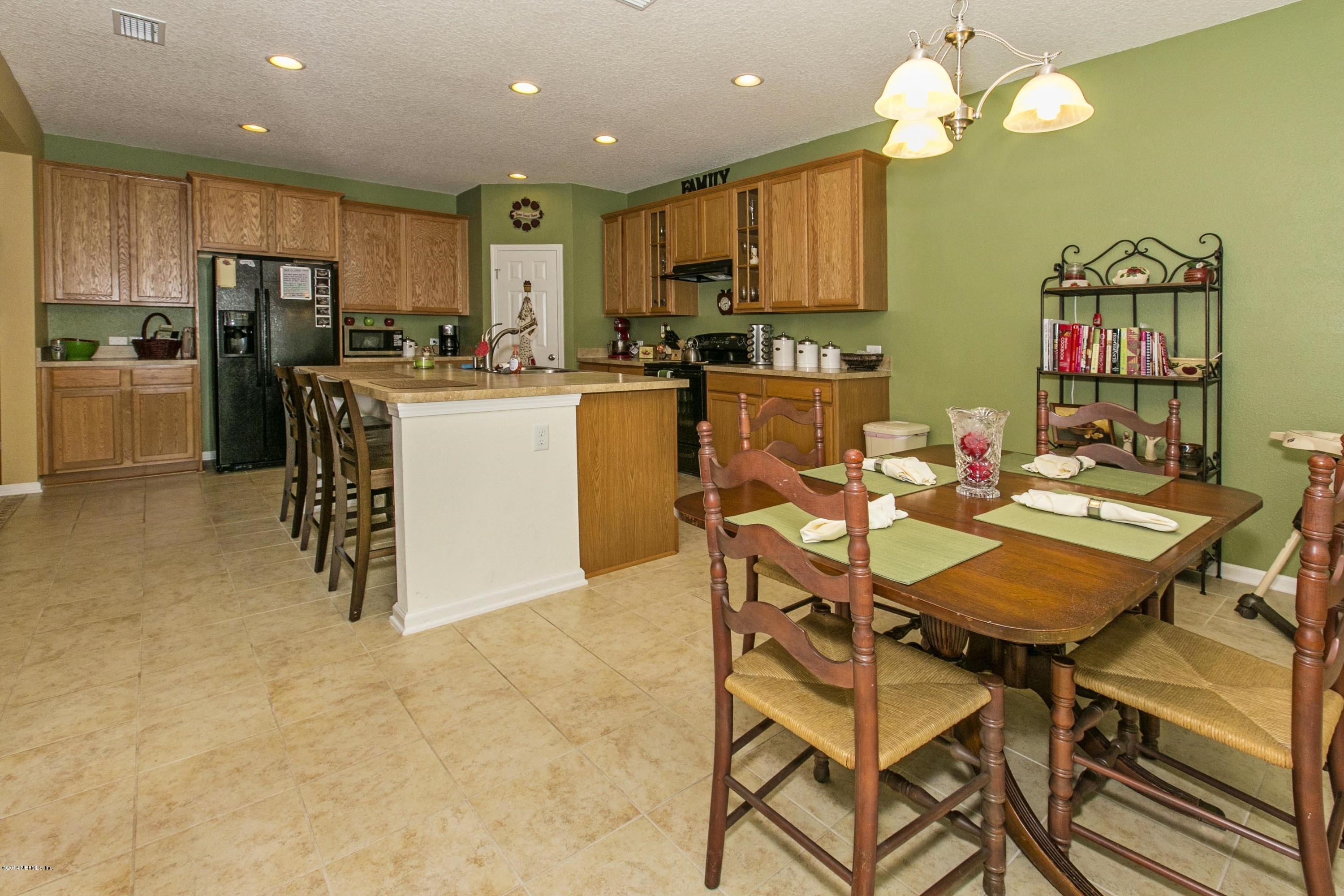 16426 Tisons Bluff Road Jacksonville, FL 32218 - Photo 7 of 28 007_Breakfast AreaKitchen