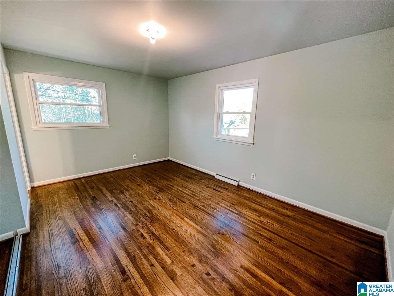 921 Barnisdale Road Birmingham, AL 35235 - Photo 6 of 12