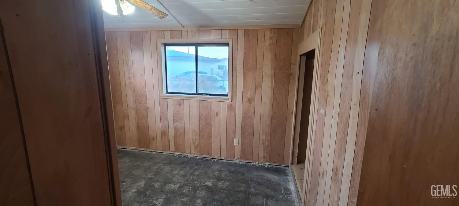 Undisclosed Address Trona, CA 93562 - Photo 18 of 27 a view of an empty room and window
