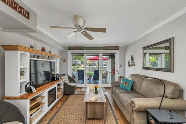 $795,000 | 68 Railroad Avenue, Unit 3, Wolfeboro, NH 03894