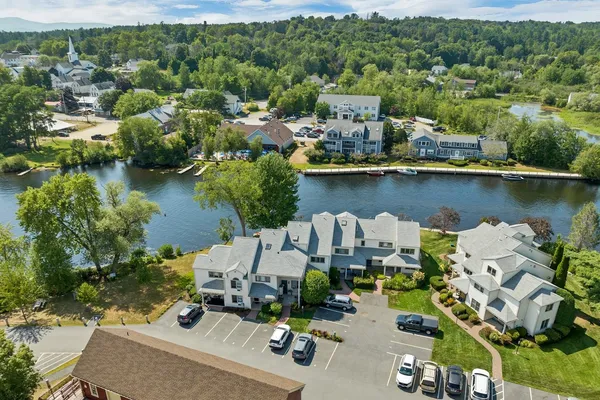 $795,000 | 68 Railroad Avenue, Unit 3, Wolfeboro, NH 03894