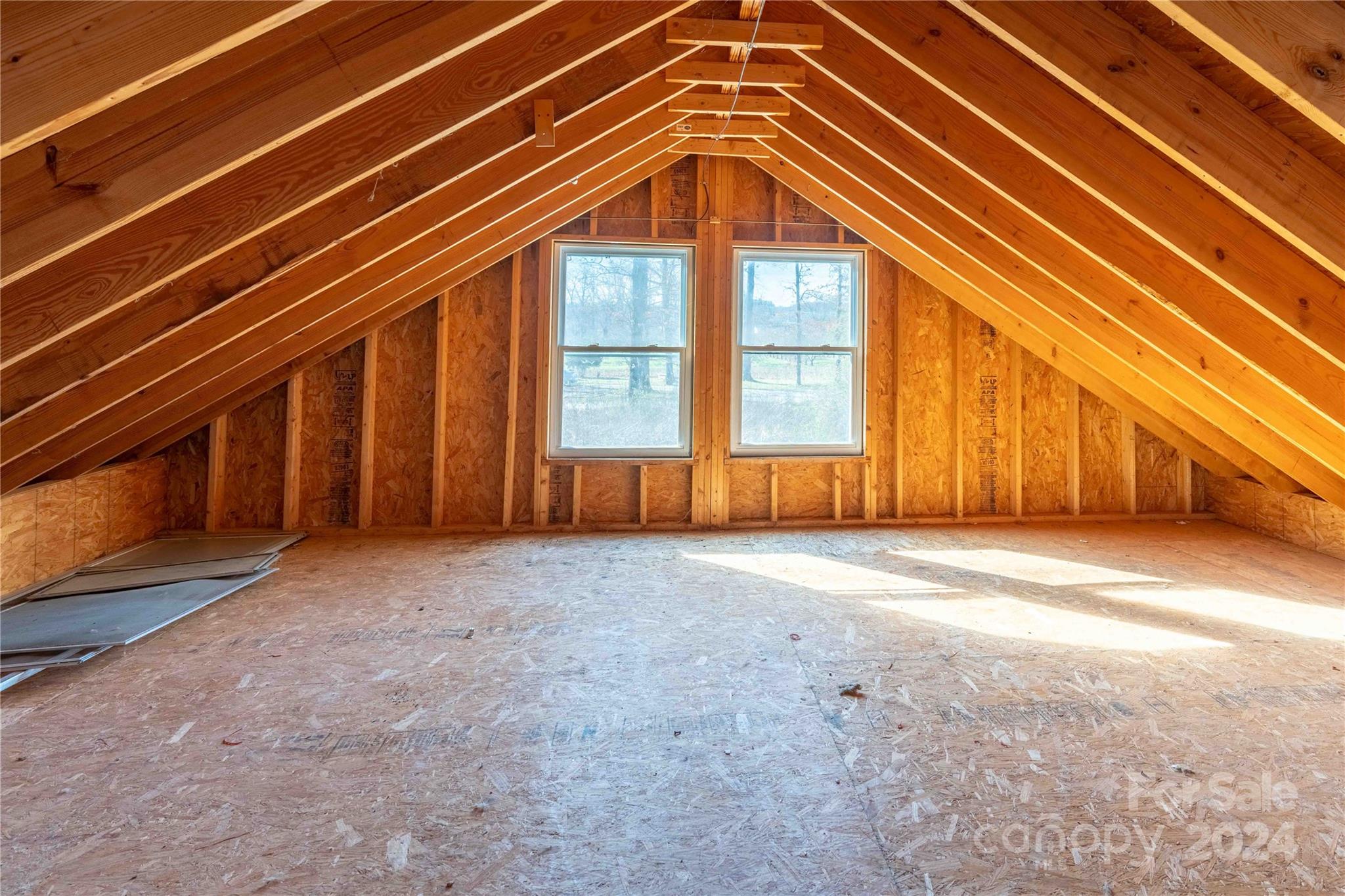 214 Laycock Road Hendersonville, NC 28792 - Photo 20 of 27 Gallery Image 20