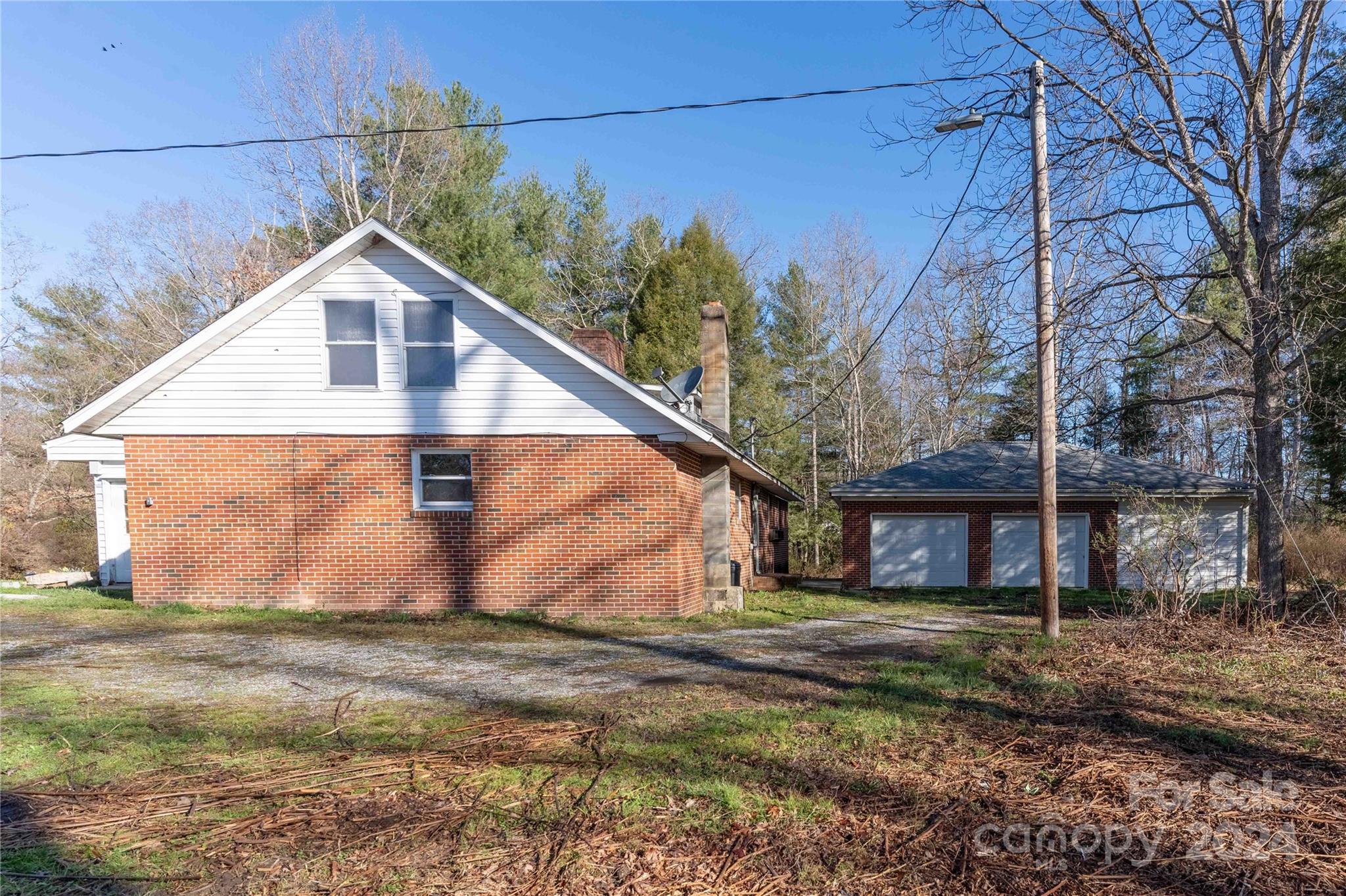 214 Laycock Road Hendersonville, NC 28792 - Photo 23 of 27 Gallery Image 23