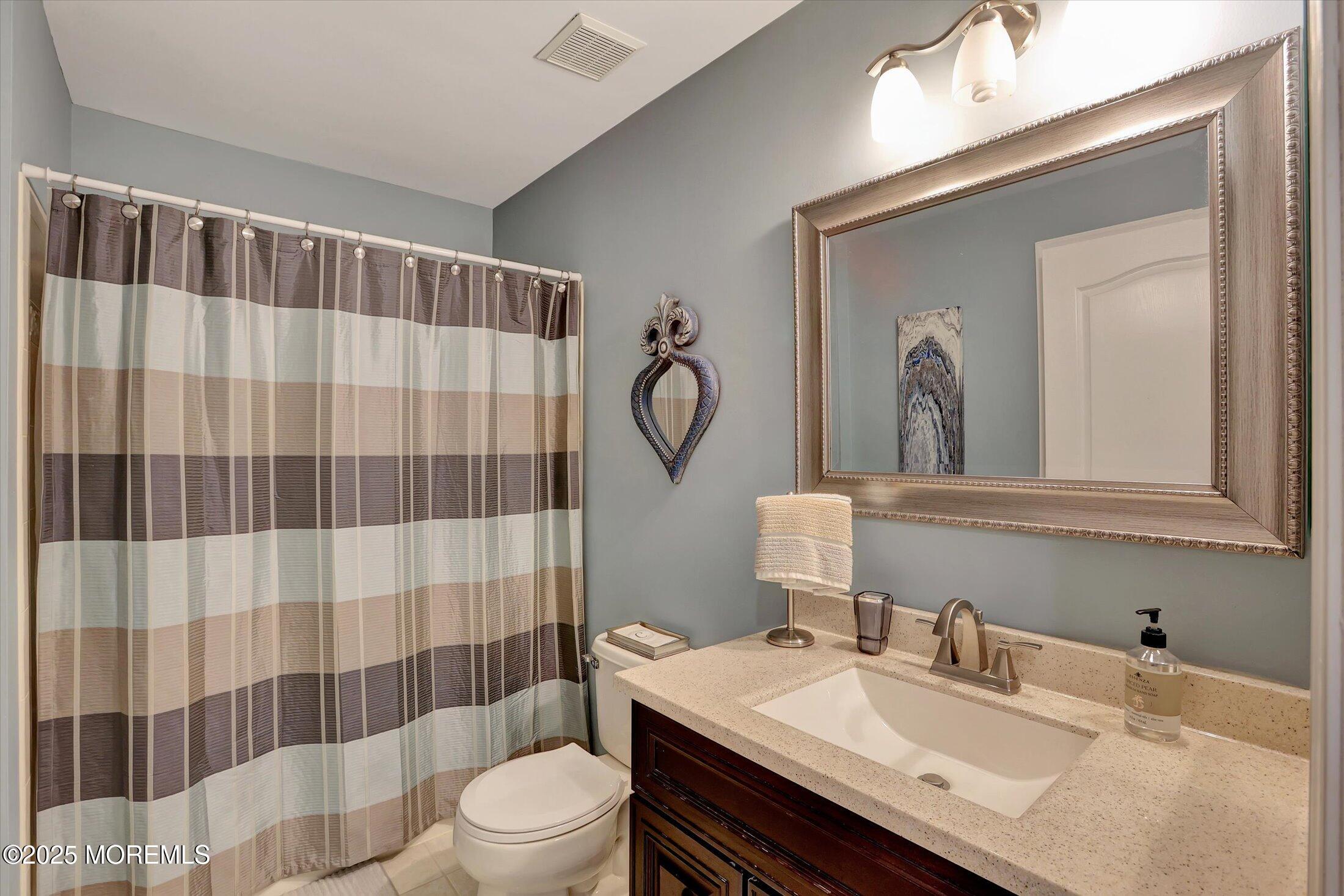 8 Crawford Road Manalapan, NJ 07726 - Photo 21 of 51 23-Bathroom