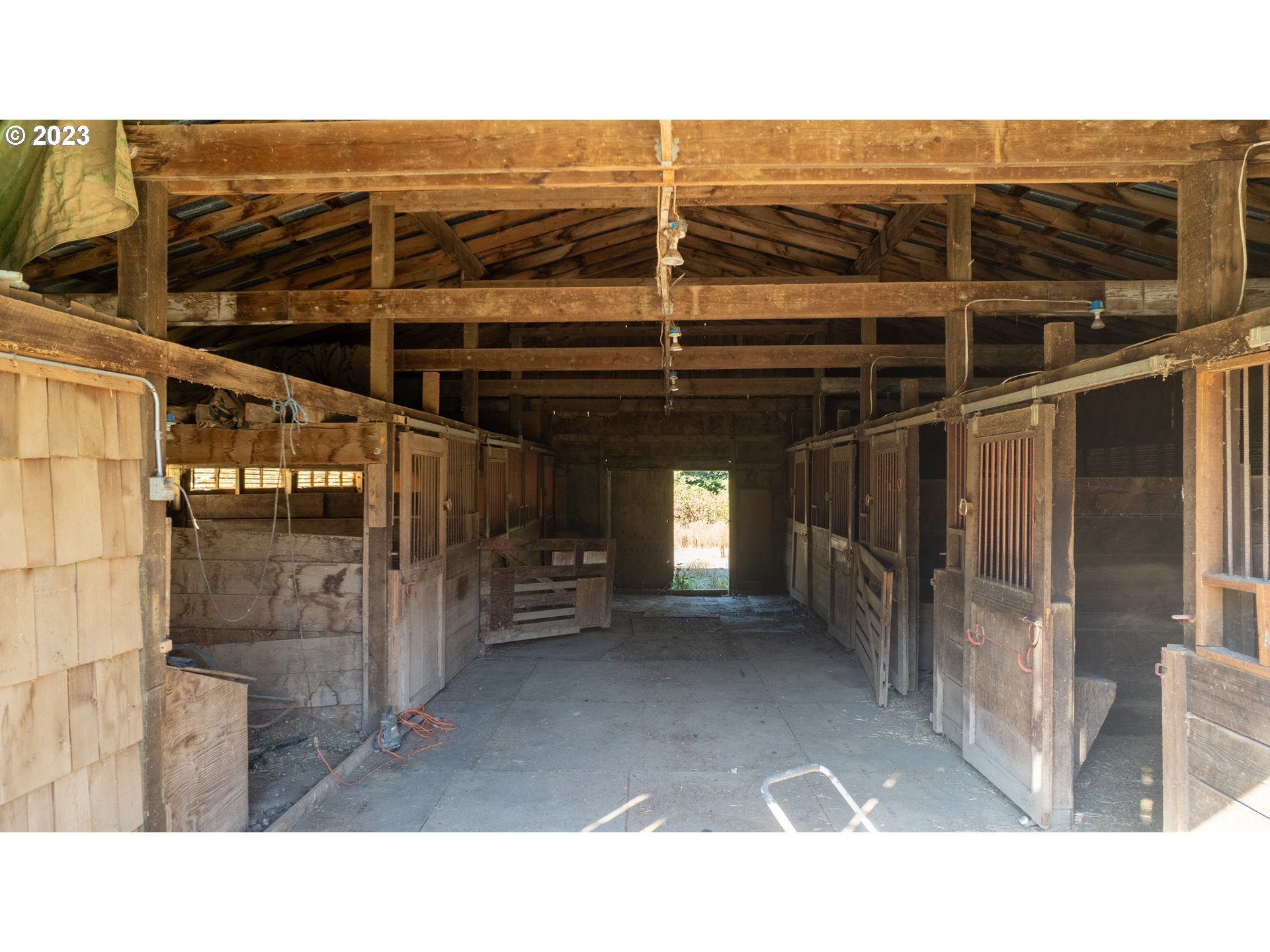 16913 South Hattan Road Oregon City, OR 97045 - Photo 19 of 44 a black and white photo of a room