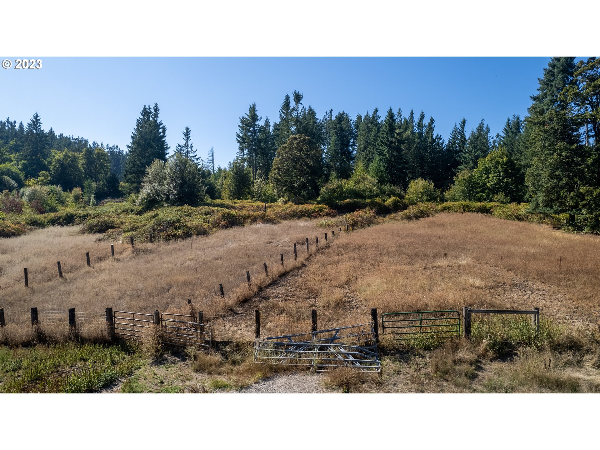 16913 South Hattan Road Oregon City, OR 97045 - Photo 39 of 44 a black and white photo of a field
