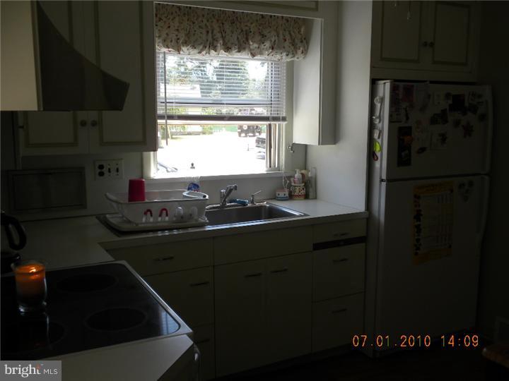 109 Shelmore Road Mount Holly, NJ 08060 - Photo 5 of 12 Kitchen