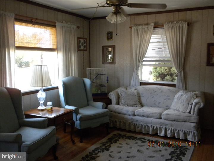 109 Shelmore Road Mount Holly, NJ 08060 - Photo 7 of 12 Living Room