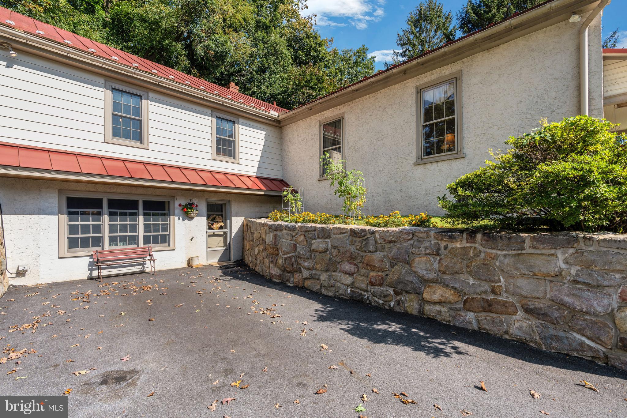 480 Font Road Chester Springs, PA 19425 - Photo 3 of 33