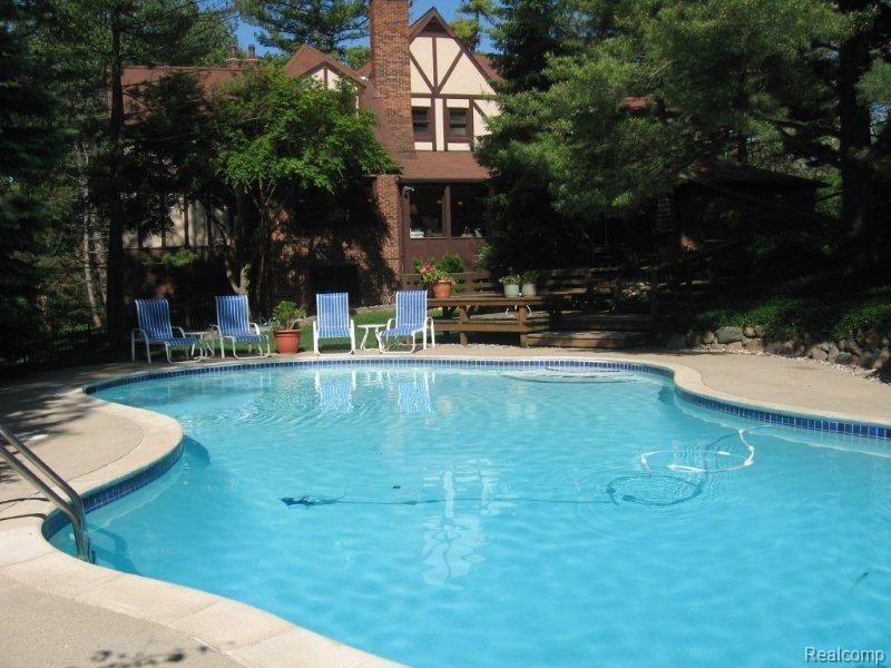 5599 North Livernois Road Rochester, MI 48306 - Photo 10 of 13 pool