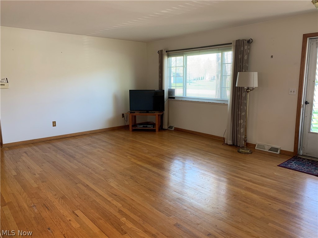 9049 Root Road North Ridgeville, OH 44039 - Photo 3 of 20 Gallery Image 3