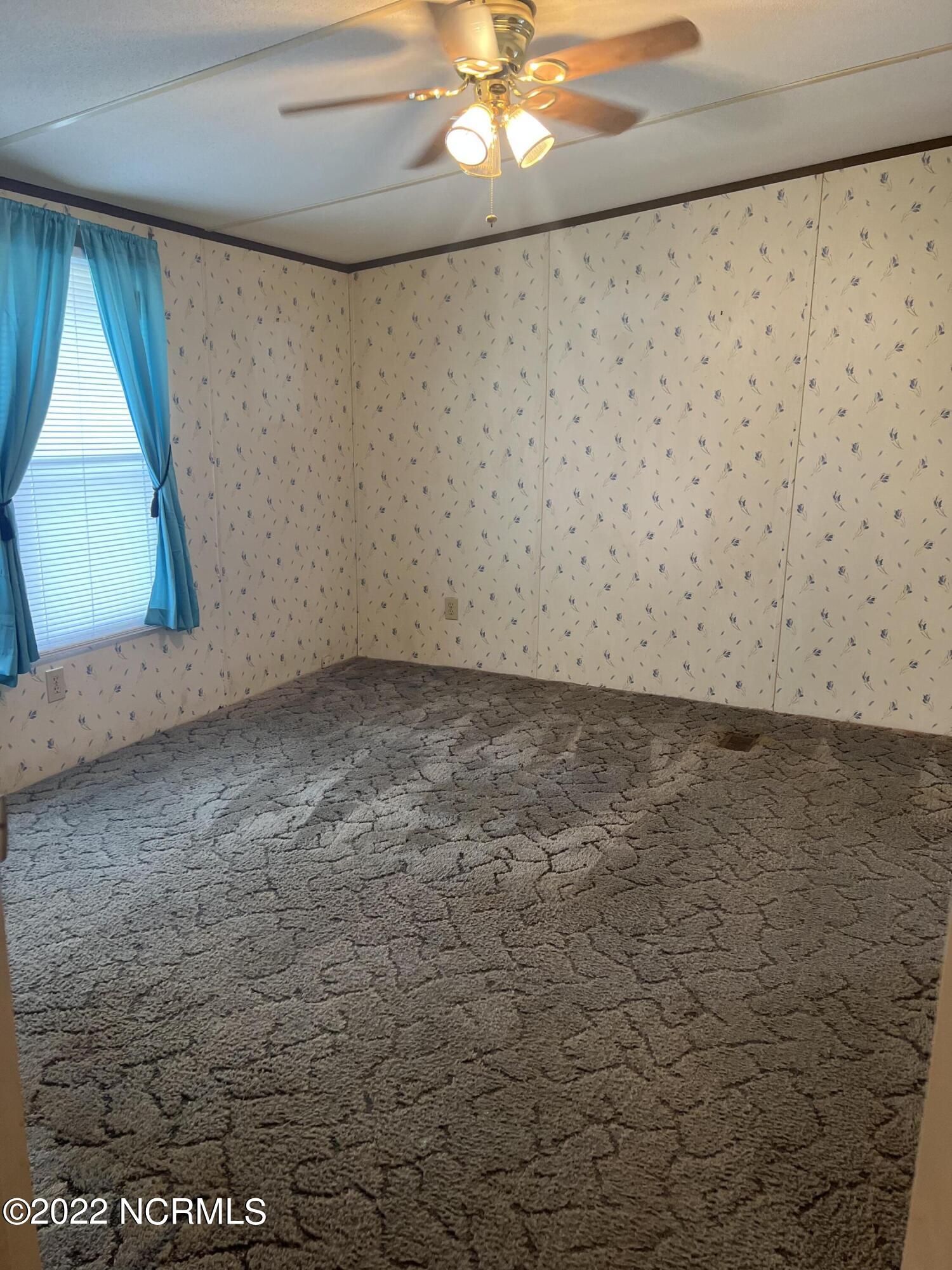 985 Simpson Ditch Road Elizabeth City, NC 27909 - Photo 9 of 26 Primary bedroom