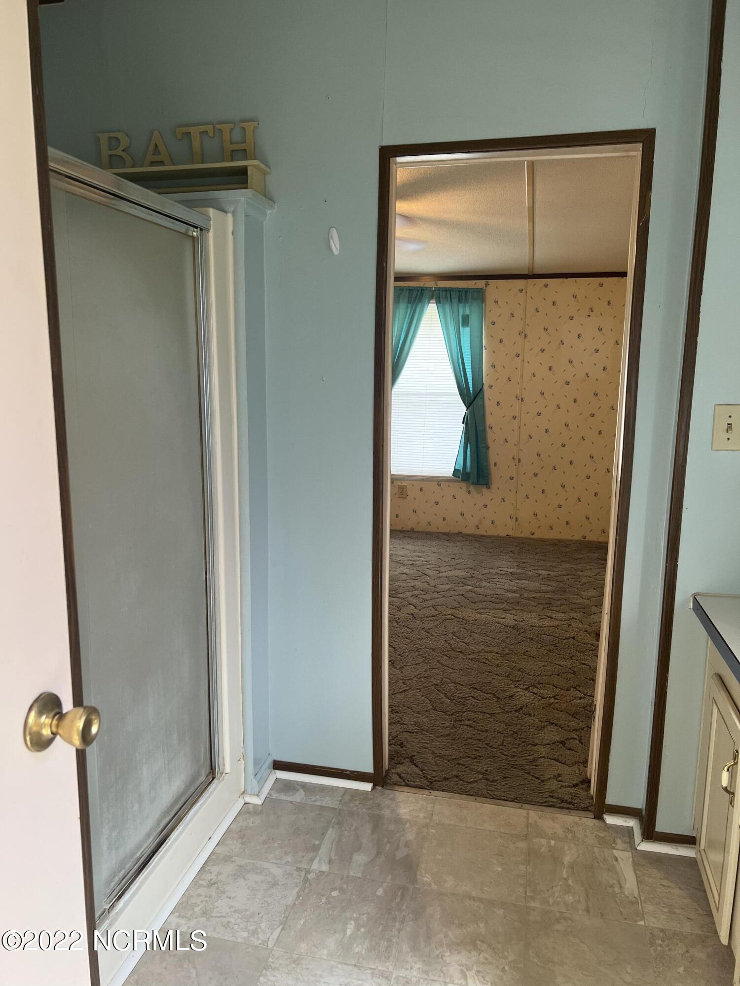 985 Simpson Ditch Road Elizabeth City, NC 27909 - Photo 10 of 26 Primary bath