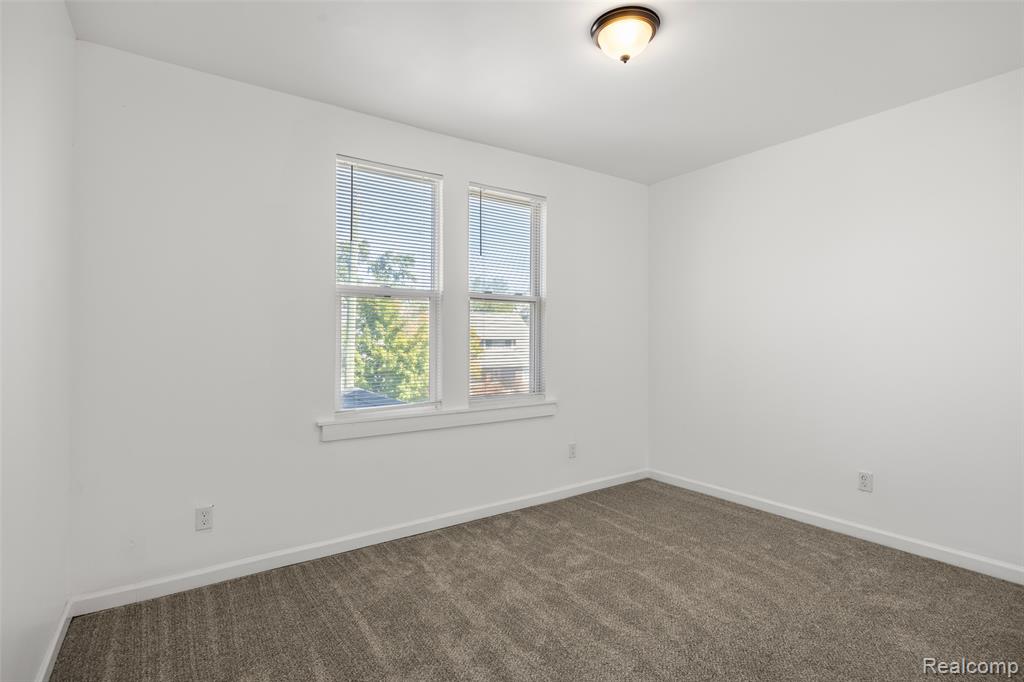737 Webb Street Detroit, MI 48202 - Photo 22 of 40