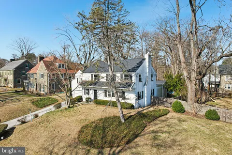 $825,000 | 605 Arbutus Street, Philadelphia, PA 19119