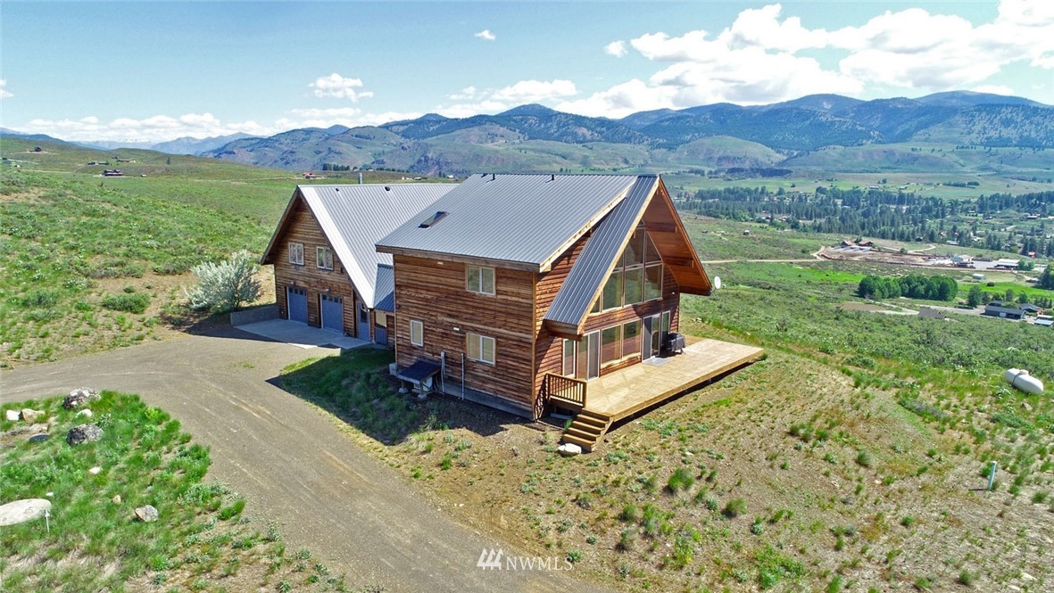 104 Hamilton Ranch Loop Winthrop, WA 98862 - Photo 2 of 25 Gallery Image 2